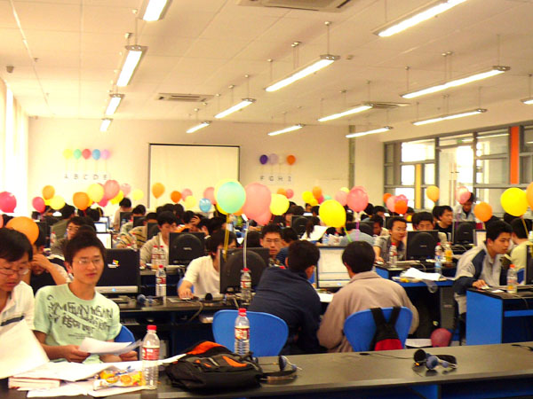 程序设计竞赛现场图(2)